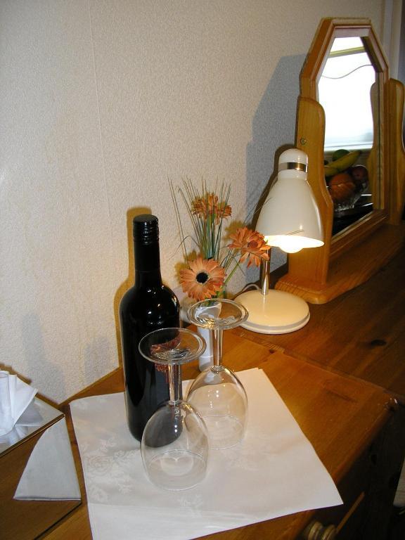 The Robertson Arms Hotel Carnwath Δωμάτιο φωτογραφία
